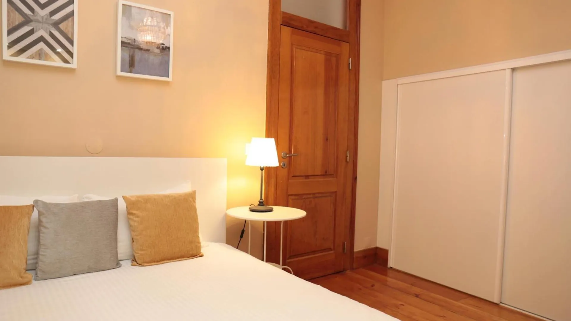Lx Factory Guest House Lisboa 0*,  Portugal