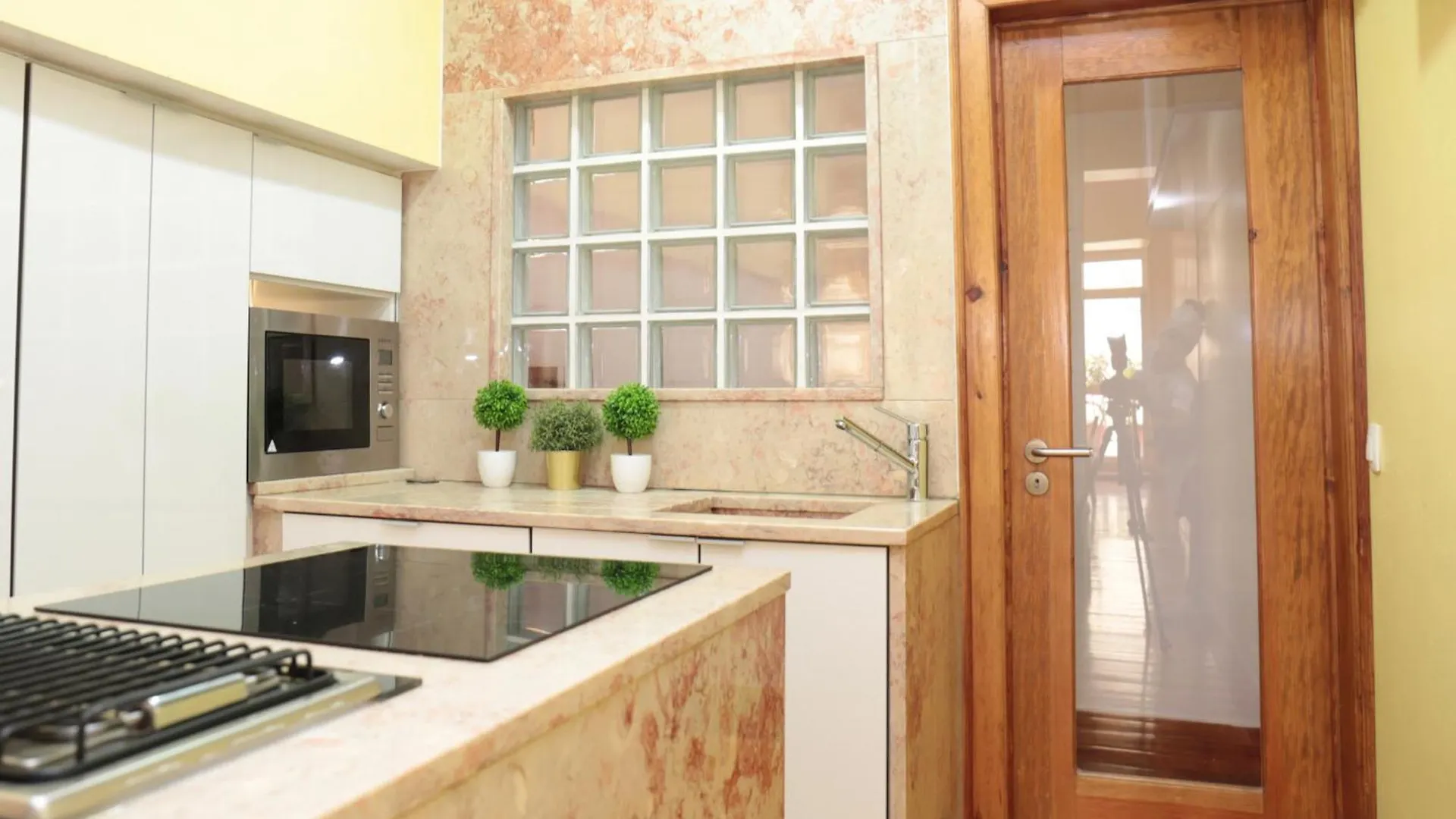 Lx Factory Guest House Lissabon Portugal
